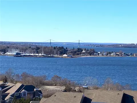 45 Starboard Dr #330, Tiverton, RI 02878
