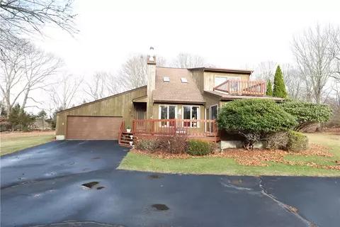 14 Shamrock Ct, Jamestown, RI 02835
