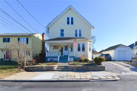 204 Woodbine St, Cranston, RI 02910