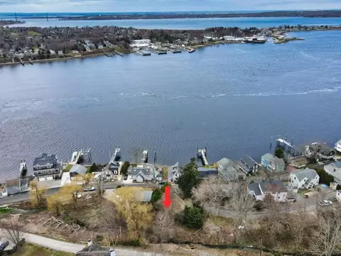 0 Riverside Dr, Tiverton, RI 02878