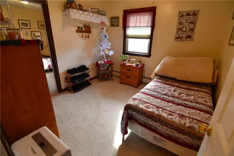 88 Carey Ct, Woonsocket, RI 02895 photo 9