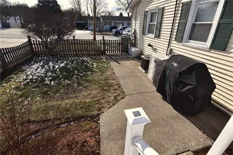 88 Carey Ct, Woonsocket, RI 02895 photo 26