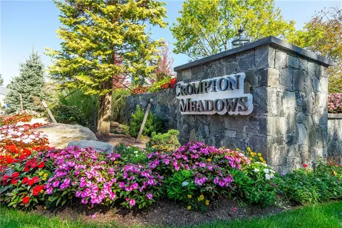 9 Hampton Rd #23, Coventry, RI 02816