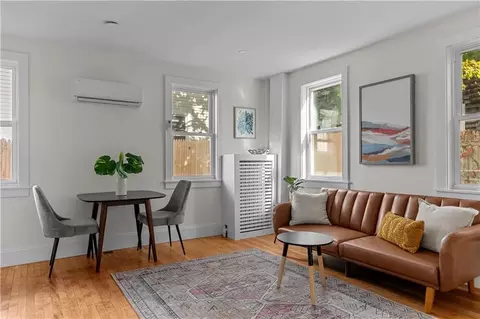 131 Broadway #2, Newport, RI 02840