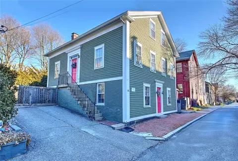 12 Sheldon St, Providence, RI 02906