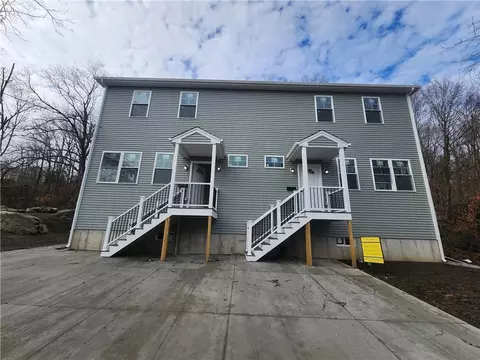 22 Prospect St, West Warwick, RI 02893