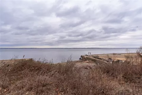 View/Area - 283 Bellman Ave, Warwick, RI 02889 photo 1 of 3