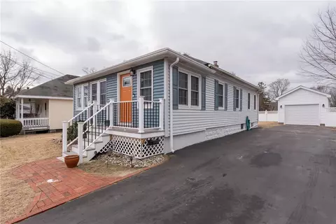 Exterior - 283 Bellman Ave, Warwick, RI 02889 photo 5 of 9