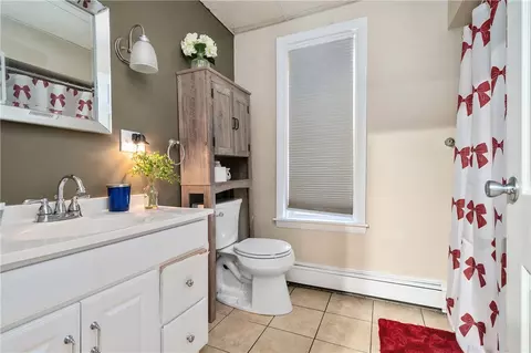 43 Rivulet St, Woonsocket, RI 02895 photo 9