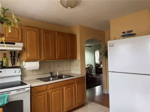 189 Aylsworth Ave, Woonsocket, RI 02895 photo 22