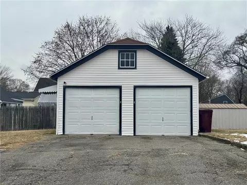 189 Aylsworth Ave, Woonsocket, RI 02895 photo 39