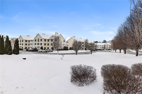 45 Saw Mill Dr #207, North Kingstown, RI 02852