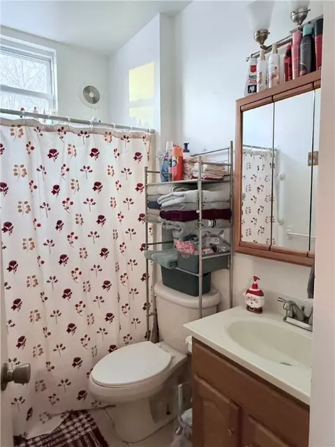 155 Transit St, Woonsocket, RI 02895 photo 19
