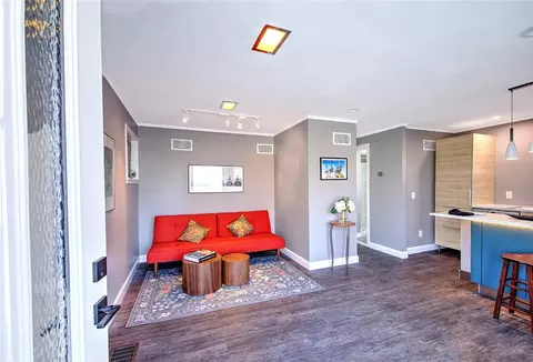 3220 Post Rd, Warwick, RI 02886 photo 4