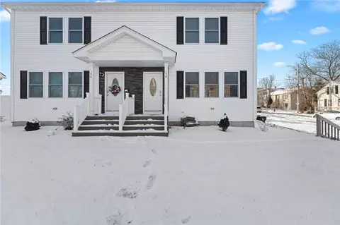 148 High St #2, Woonsocket, RI 02895