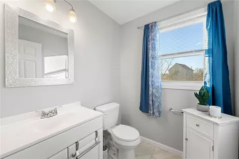 Bath - 148 High St #2, Woonsocket, RI 02895 photo 1 of 3
