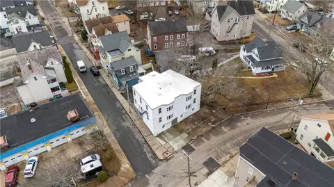 9 Wilson Ave, Woonsocket, RI 02895 photo 3