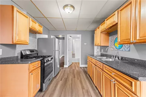 9 Wilson Ave, Woonsocket, RI 02895 photo 8