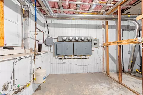 9 Wilson Ave, Woonsocket, RI 02895 photo 25