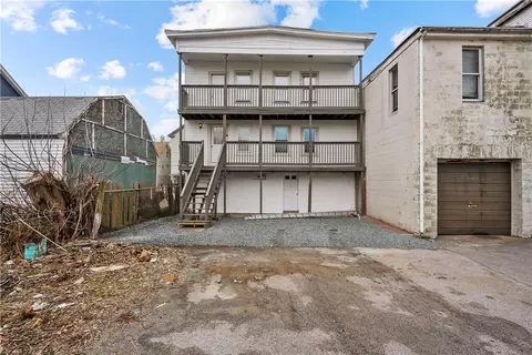 382 River St, Woonsocket, RI 02895