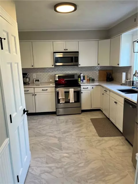 63 Hazard St, Coventry, RI 02816 photo 9