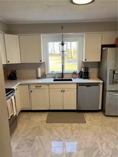 63 Hazard St, Coventry, RI 02816 photo 8