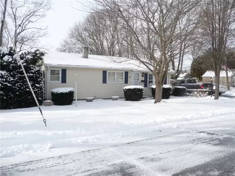 53 Princeton Ave, Warwick, RI 02889