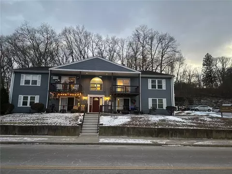 319 Privilege St #6, Woonsocket, RI 02895