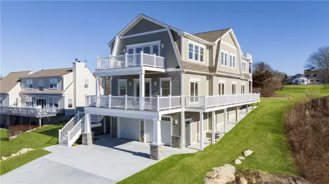 814 Green Hill Beach Rd, South Kingstown, RI 02879