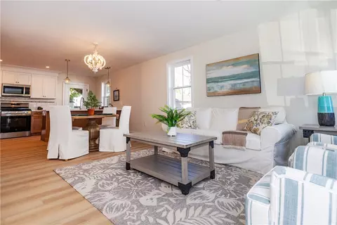 71 Logan St, Warwick, RI 02889 photo 8