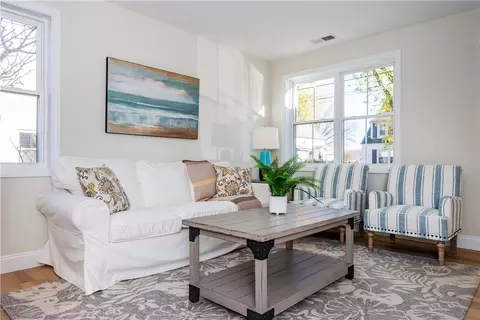 71 Logan St, Warwick, RI 02889 photo 7