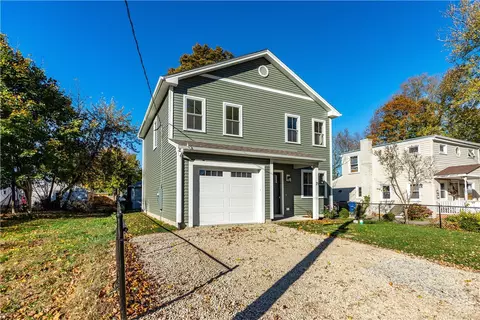71 Logan St, Warwick, RI 02889 photo 2
