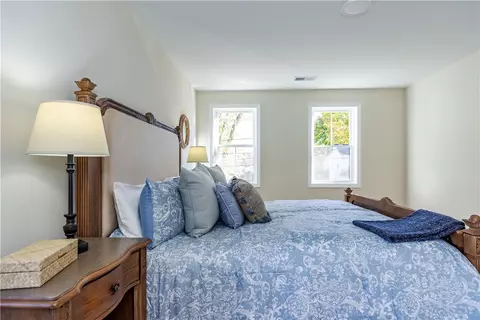 71 Logan St, Warwick, RI 02889 photo 32