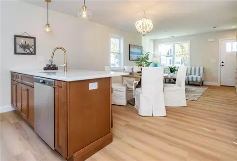71 Logan St, Warwick, RI 02889 photo 15