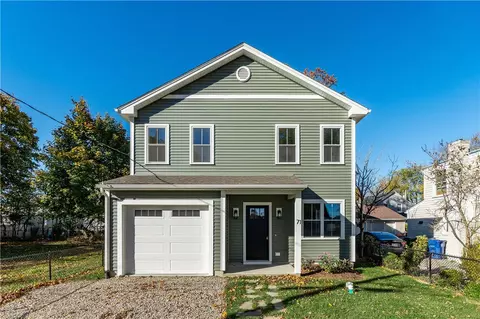 71 Logan St, Warwick, RI 02889