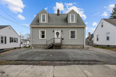 119 Midwood St, Cranston, RI 02910