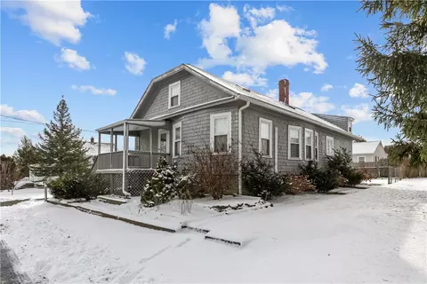 17 Ivan Ave, East Providence, RI 02915