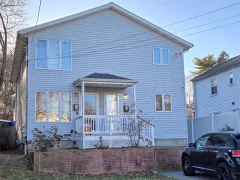 46 Seton St, Providence, RI 02909