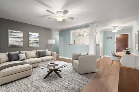 349 Main Rd #102, Tiverton, RI 02878
