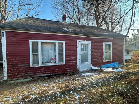 41 Centennial St, Burrillville, RI 02859