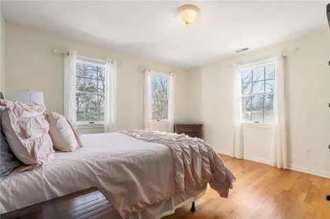 Bedroom - 16 Midway Ave, Westerly, RI 02891 photo 3 of 6