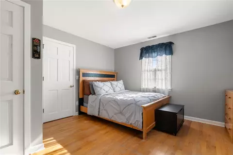 Bedroom - 16 Midway Ave, Westerly, RI 02891 photo 1 of 6