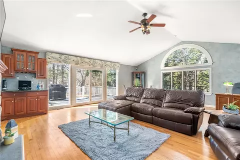 Living - 16 Midway Ave, Westerly, RI 02891 photo 5 of 5