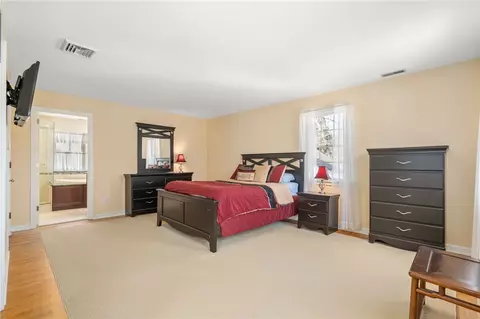 Bedroom - 16 Midway Ave, Westerly, RI 02891 photo 6 of 6
