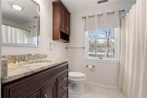 Bath - 16 Midway Ave, Westerly, RI 02891 photo 3 of 5