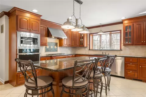 Kitchen - 16 Midway Ave, Westerly, RI 02891 photo 3 of 4