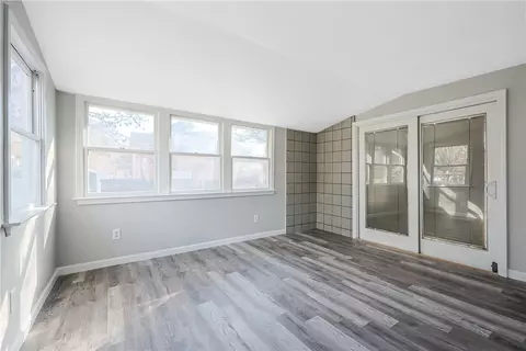 249 Holly Rd, South Kingstown, RI 02879