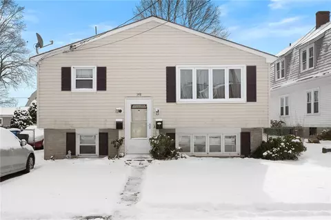 148 Arnold St, Lincoln, RI 02865