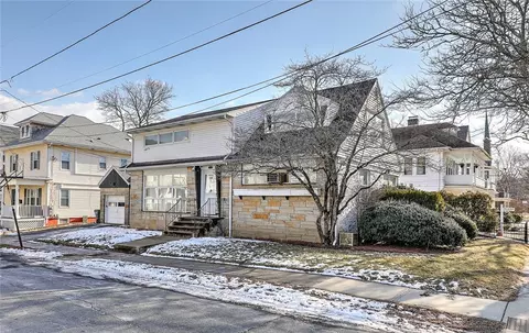 1 Lewis St, Providence, RI 02906