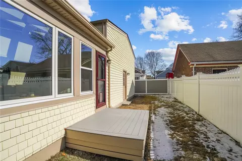 894 Main St, Warren, RI 02885 photo 47